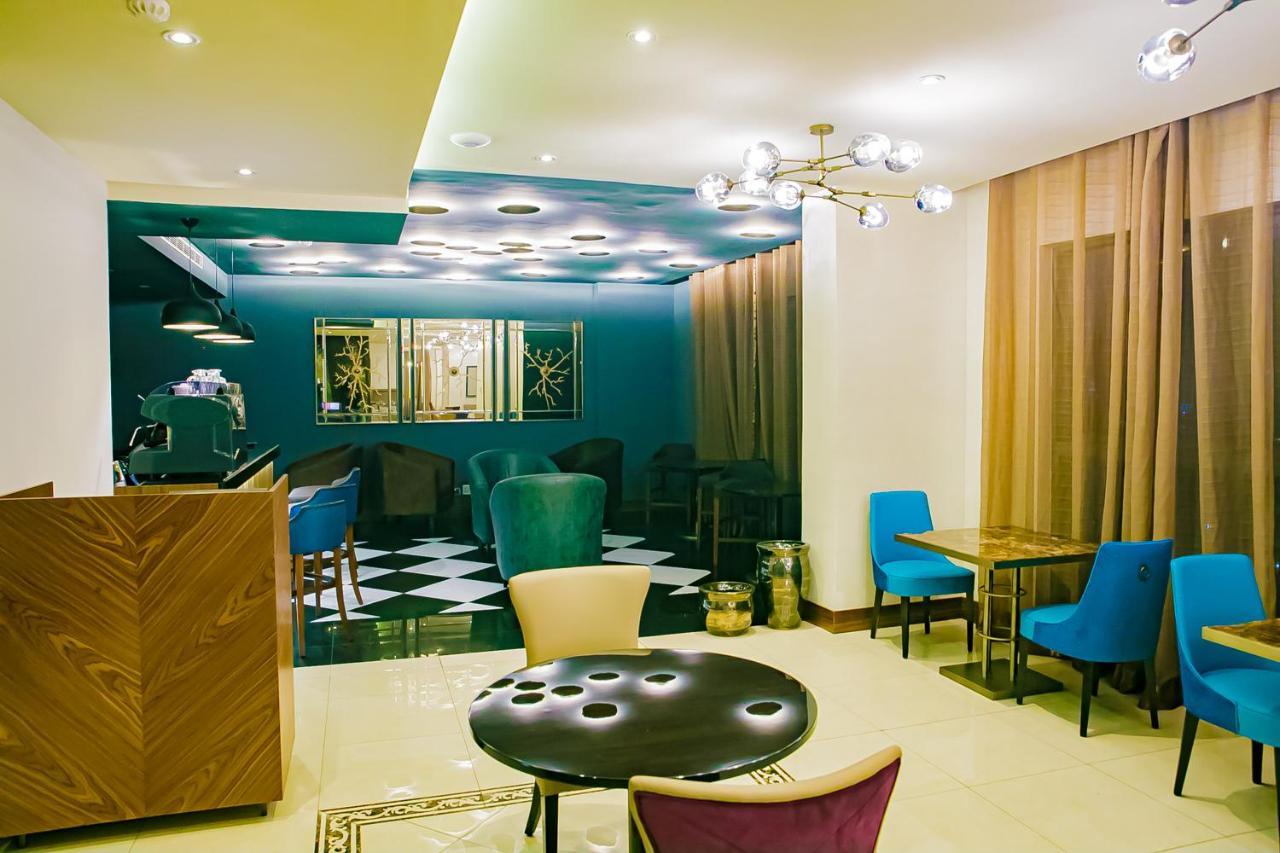 Royal Residences By Design Union Aliayabiagba المظهر الخارجي الصورة