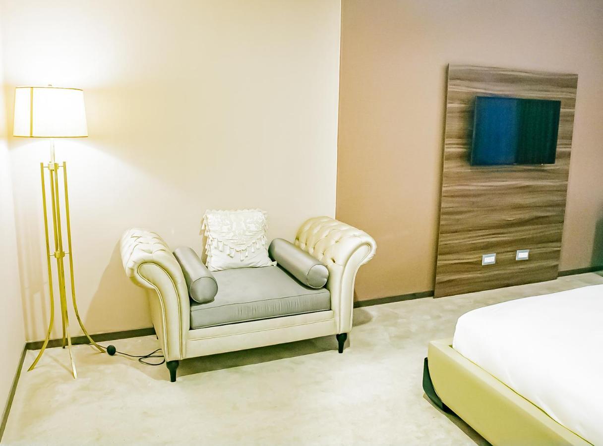Royal Residences By Design Union Aliayabiagba المظهر الخارجي الصورة