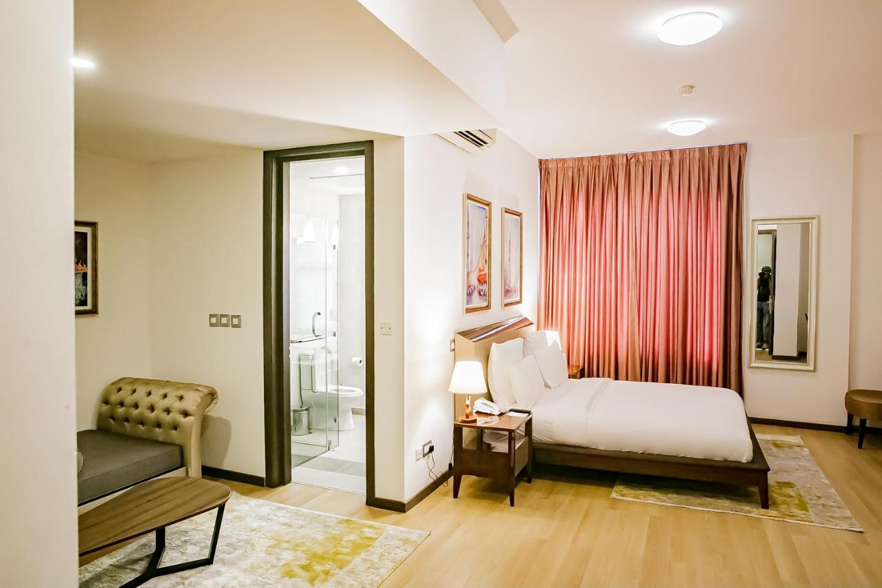 Royal Residences By Design Union Aliayabiagba المظهر الخارجي الصورة